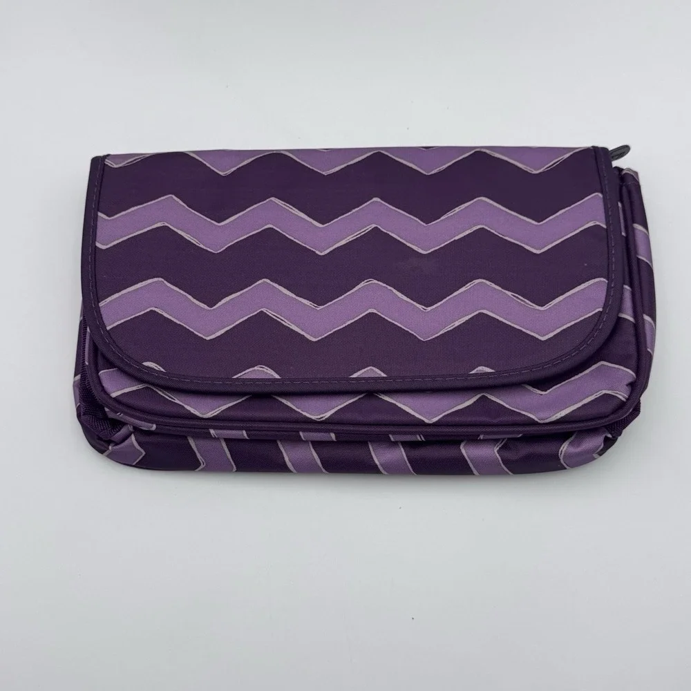 NEW Thirty-One True Beauty Bag Purple Plum Hostess Exclusive 2pcs Makeup Travel